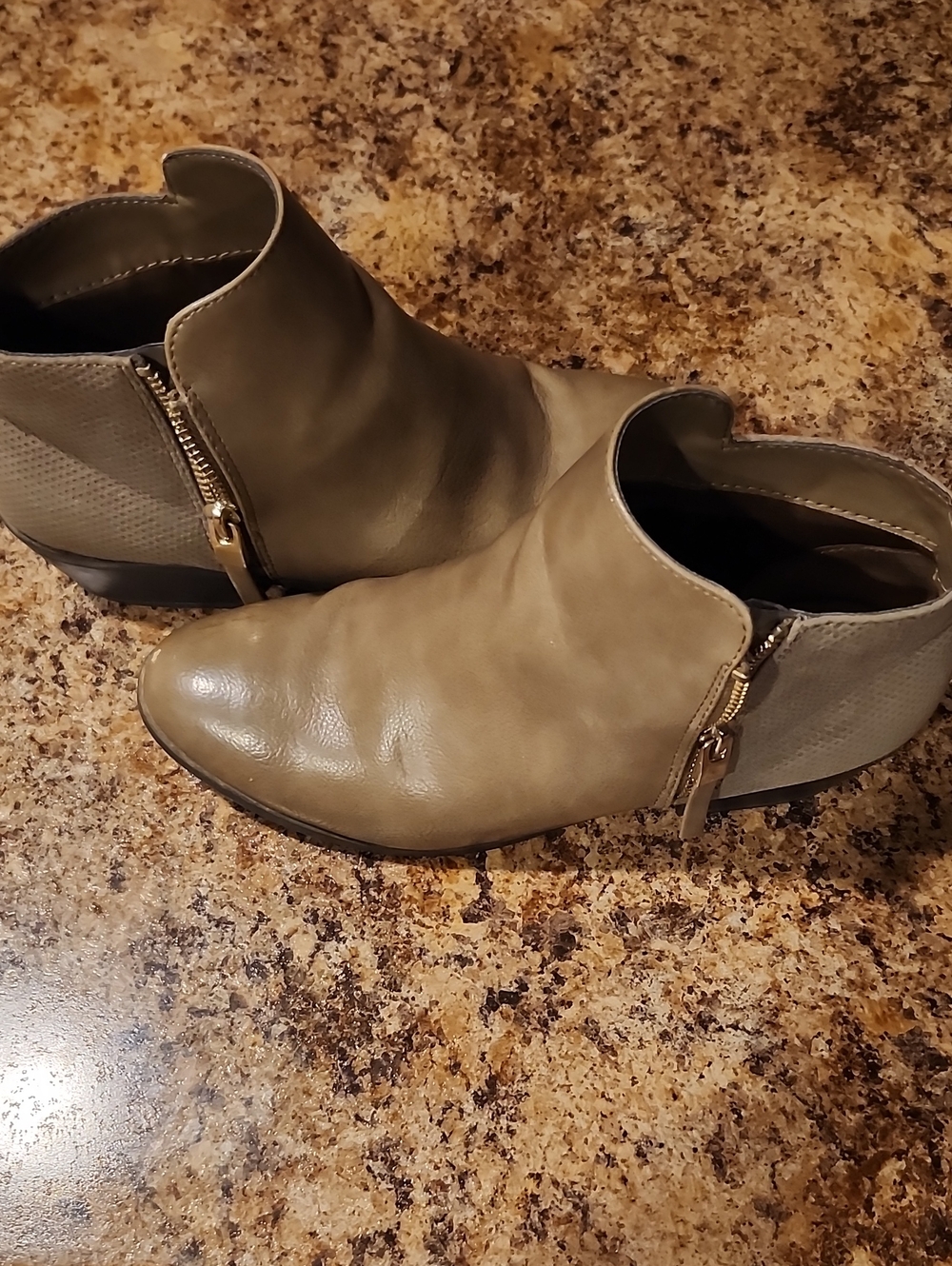 Women's Olive Green Leather-Look Ankle Booties with Side Zip